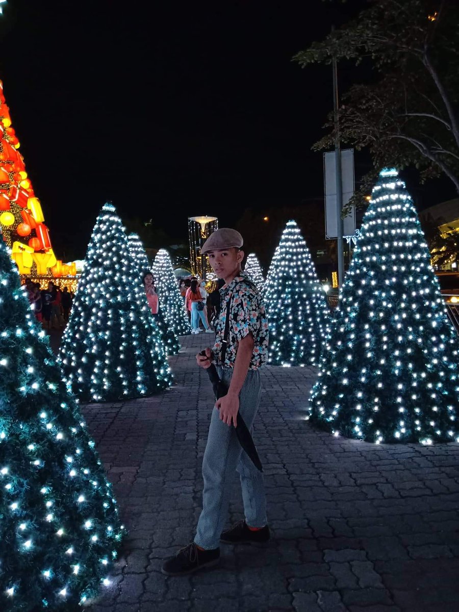 Prynsipeeee's tweet image. Hey you💛