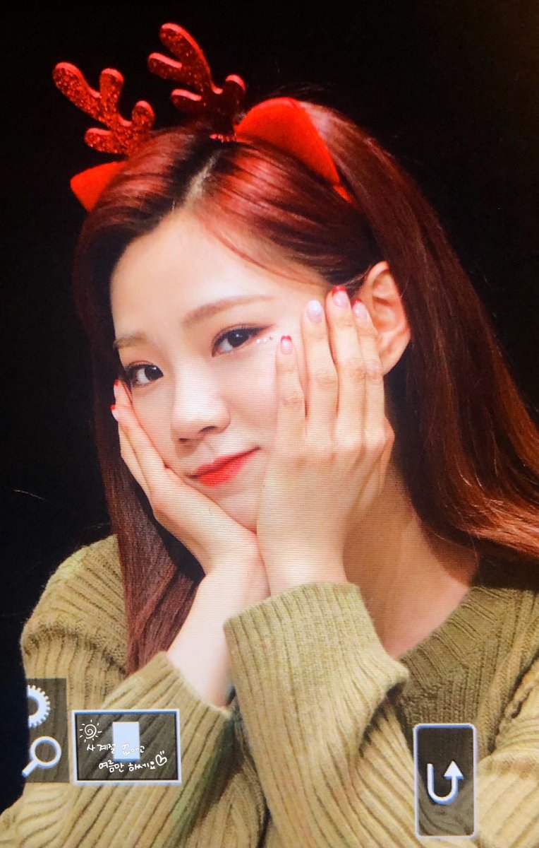 Onceina_Summer's tweet photo. 191214 
#여름 #우주소녀 #yeoreum #WJSN #As_You_Wish #이루리 @WJSN_Cosmic 
 😫😫😫💕 https://t.co/9jpIH7tI8k