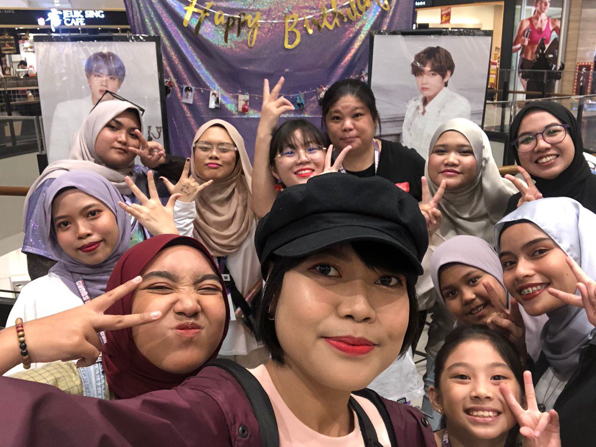 JbtsSquad's tweet photo. To everyone who came today~ we thank you guys for all the support. We hope u enjoyed the event as much as we do! Till next time Borahae JB Armys 💜 #Sinphany #partofyoursinphany https://t.co/xxgjEpCeTv