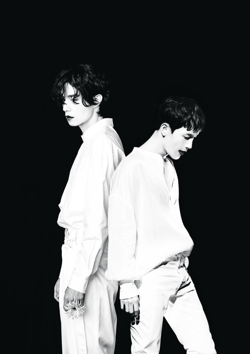 dd_x_ss's tweet photo. 이동욱 임시완 화보 하나 없는 게 나라냐
#문조종우 #욱샨 https://t.co/vyQmMrdlVx