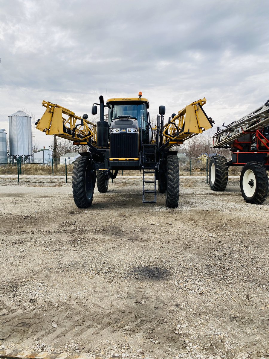 AustinZwoll's tweet photo. The new Rogator #agoc #rogator #nutrienagsolutions #agtwitter #1300c #challenger https://t.co/fND1YpTfZw