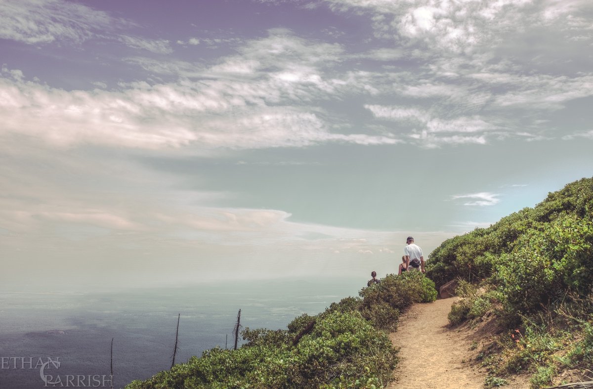 ethancparrish's tweet photo. How are you getting outside this weekend?
Here is a throwback to a day hike I did in OR earlier this year. Nothing like a volcano to create some stunning views.
#ethancparrish #x100t #fujifilm #OR #Oregon #exploreoregon #volcano #nogeotag #getoutside #gohiking #hike https://t.co/bh7FJ36SDV