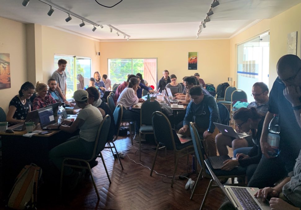 Upon the completion of the Bayesian Statistics course organised by #CONTAINLATAM project, #Latam researchers are now ready to model #invasivespecies dynamics! Special thanks to <a href="/TCornulier/">Thomas Cornulier now @tcornulier@ecoevo.social</a> &amp; <a href="/Pablo_ecology/">Pablo Garcia-Diaz</a> for being excellent instructors! <a href="/aberdeenuni/">University of Aberdeen</a> <a href="/Conicet/">Conicet</a>