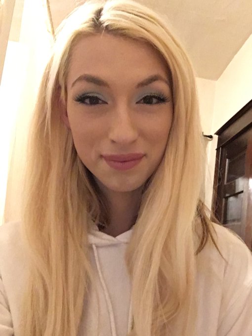 Happy Holidayzzz https://t.co/UEBGid2fBg<a href="/tag/athomerealness"class="tags"><span>#athomerealness</span></a>