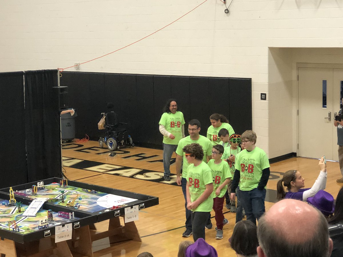 TalawandaSTEM's tweet photo. Our two @Talawanda teams are ready to compete at the @firstlegoleague tournament today!! #TalawandaEmpowers #STEM #BotBuilders #LegoLegends @Kramer_TSD @Talawanda_MS @TSDMarshall @JeffWinslow1 https://t.co/d0XweFt8nX