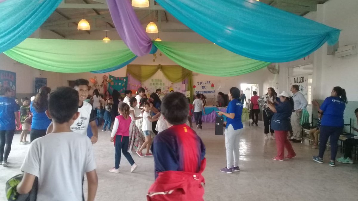Gran cierre de actividades en la Escuela Nuestra Señora de Atocha.
Niños y jóvenes felices!!
#Educación #Salta
<a href="/GustavoSaenzOK/">Gustavo Sáenz</a> <a href="/matiascanepa/">Matías Cánepa</a> <a href="/DipTorres/">Fernanda Dip Torres</a> <a href="/RobertoIRamos/">Roberto Ismael Ramos</a> <a href="/MEducacionSalta/">Ministerio de Educación de Salta</a> <a href="/MdeGobierno/">MinisteriodeGobierno</a>