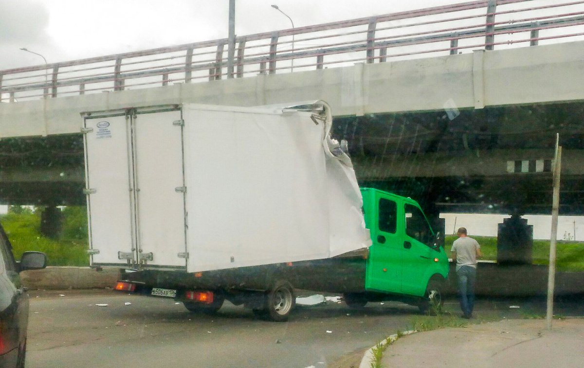 мост глупости в санкт петербурге. мост убийца газелей в питере. питерский мост глупости 200 газель. мост дурака в питере. мост глупости в санкт петербурге.