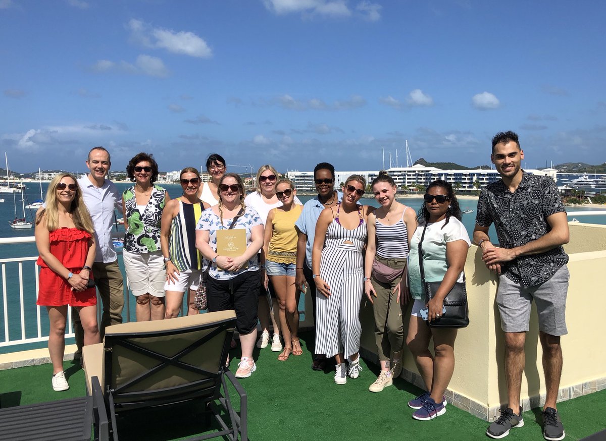 mikejwalsh's tweet photo. Greetings from sunny Sint Maarten on #Freducational ahead of boarding Fred Olsen’s Braemar on #CTOCaribbeanfam https://t.co/5v63DyMcVm