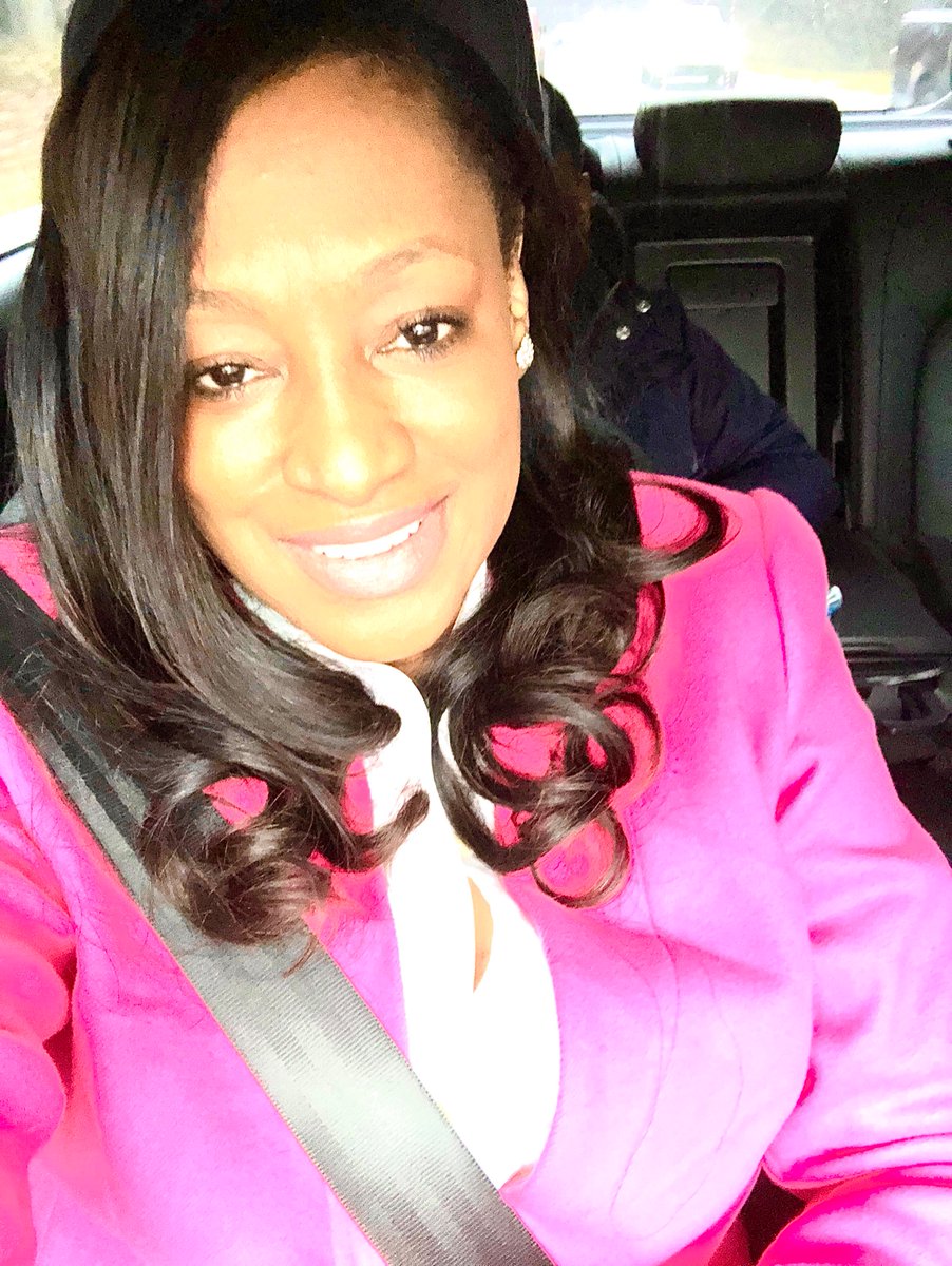 CollettaOrr's tweet photo. It’s about to go down! “The Pink Brunch: Holiday Edition” #ThePinkBrunch #BreastCancerAwareness #CancerDoesntAlwaysWin https://t.co/dgtIwYSpFx