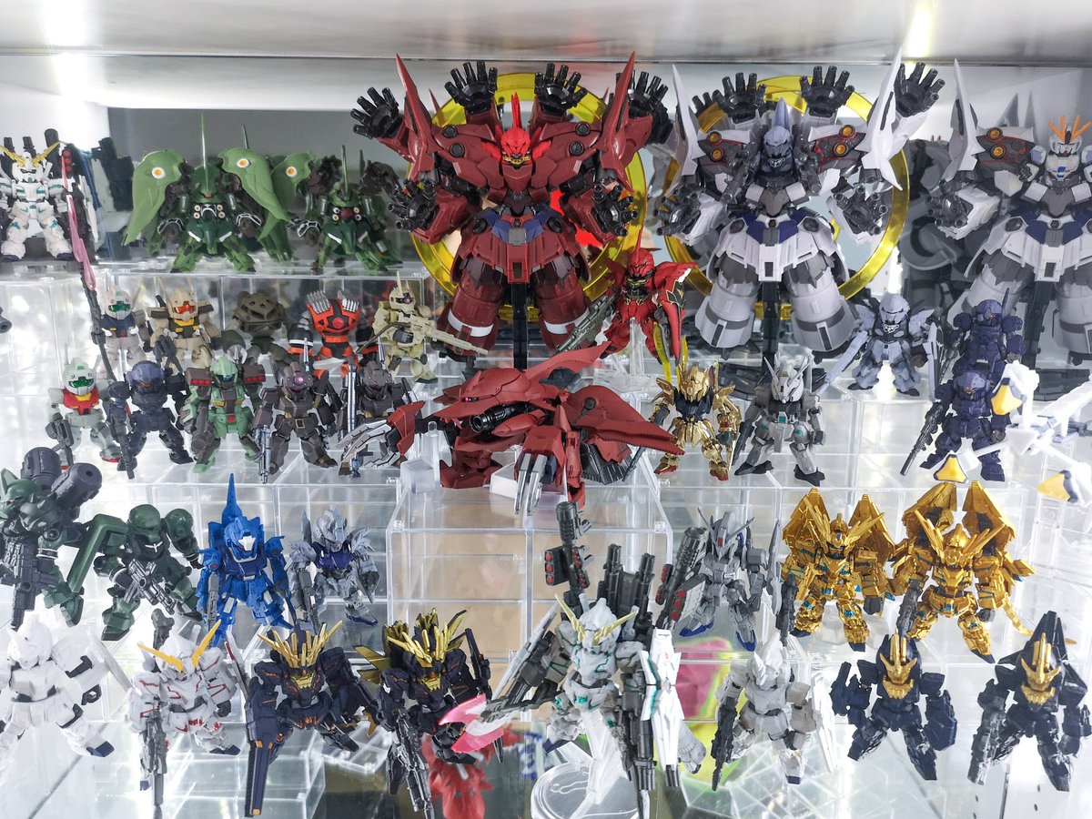 タカハシ Youtubeチャンネル タカラボ Twitter પર ショーケース最上段ディスプレイ完了 コンバージとアンサンブルでuc Ntコーナーにしました 商品化の多い作品群なのでかなりギッチリ敷き詰めてディスプレイしています ネオジオングがここまで並ぶ