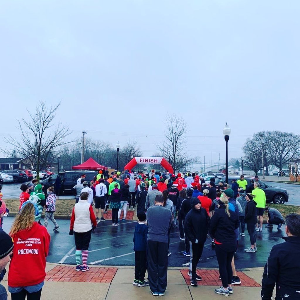 mobile_collins's tweet photo. Holly Jolly Run this chilly morning! - π by and Enter to Win!!! ππͺπ #EnterToWin #AreYouWithUs #CollinsMobile https://t.co/vMMZPWNwCz