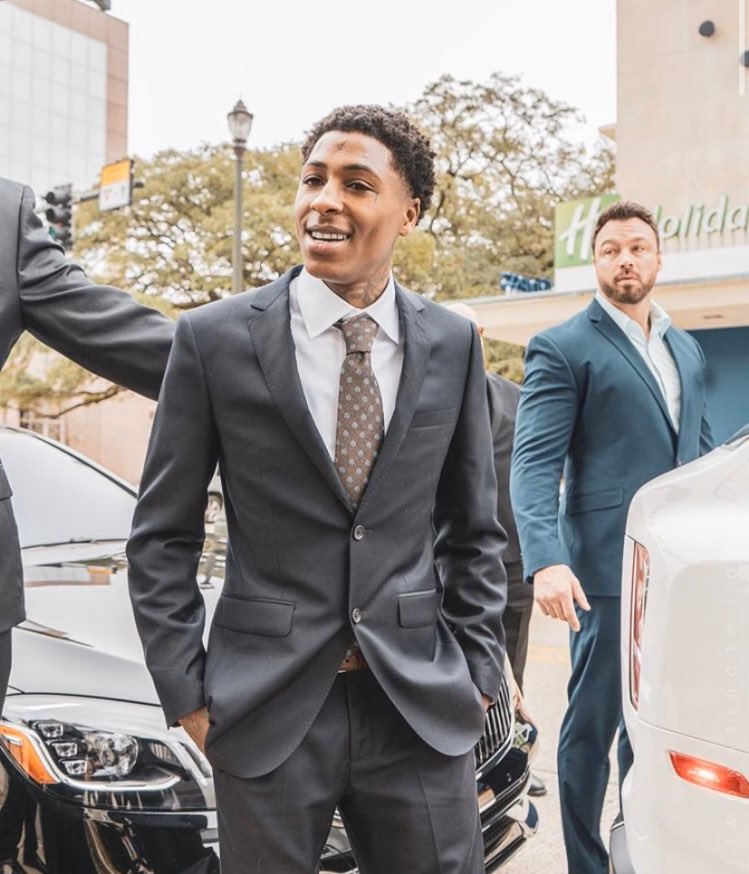 Raythasaint's tweet photo. Me during the interview vs. when i get hired https://t.co/5TkS08ho5y