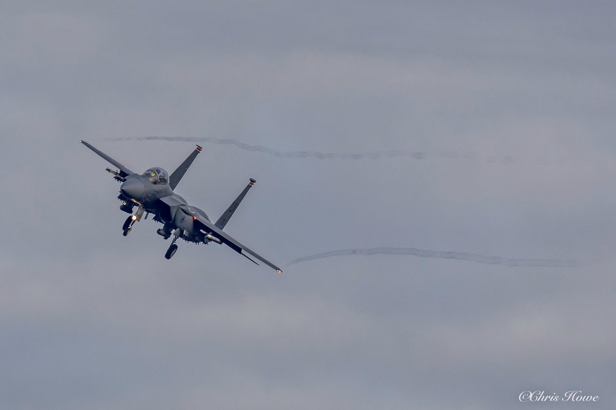 Turning Final #avgeek #avporn #aviation #aviationdaily #aviationphotography #aircraft #boeing #canonaviation #f15 #f15e #strikeeagle #liveforthestory #planespotting #photography #potn #sigmauk #sigmaphoto #teamcanon #usaf #weareliberty #48thfighterwing @BoeingDefense @AvNewsMag