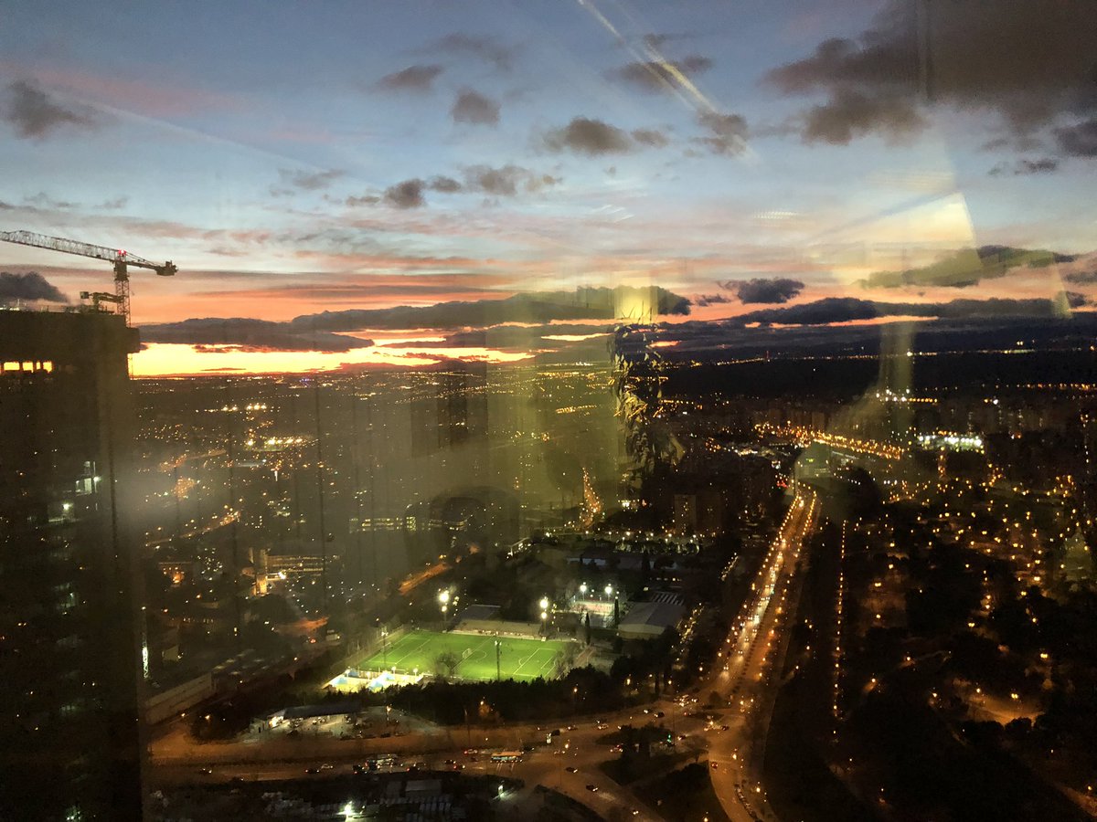 JanVersteegBZ's tweet image. Tomé una foto muy parecida ayer antes de empezar el finde, querido compañero. Vecinos seremos @HughElliottUK, pase lo que pase.