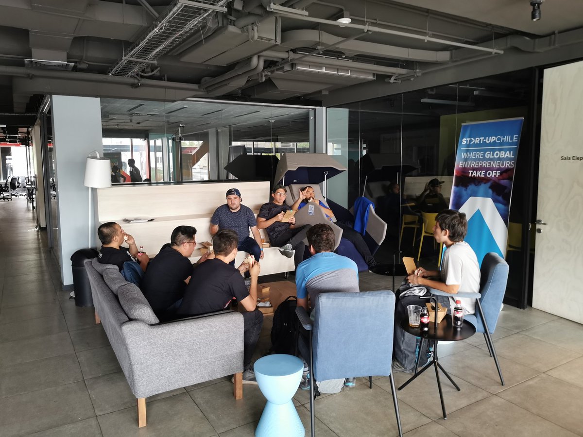 LINUXMONR4's tweet photo. @HacknDrinks #hackndrinks #HaciendoComunidad https://t.co/LFhUlcHECN