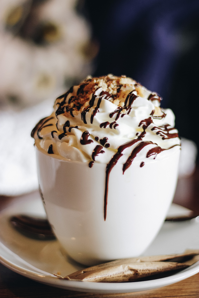 Saturday morning hot chocolate dreams 😍

 #yycfood #yyceats #yycbites #yycfoodie #yycrestaurants #yycnow #yycliving #yycdatenight #yychappyhour #yycspecials #calgaryfood #calgaryfoodie 
#yycinfluencer #becausecalgary
#calgaryisbeautiful #cocktails #hotchocolateyyc