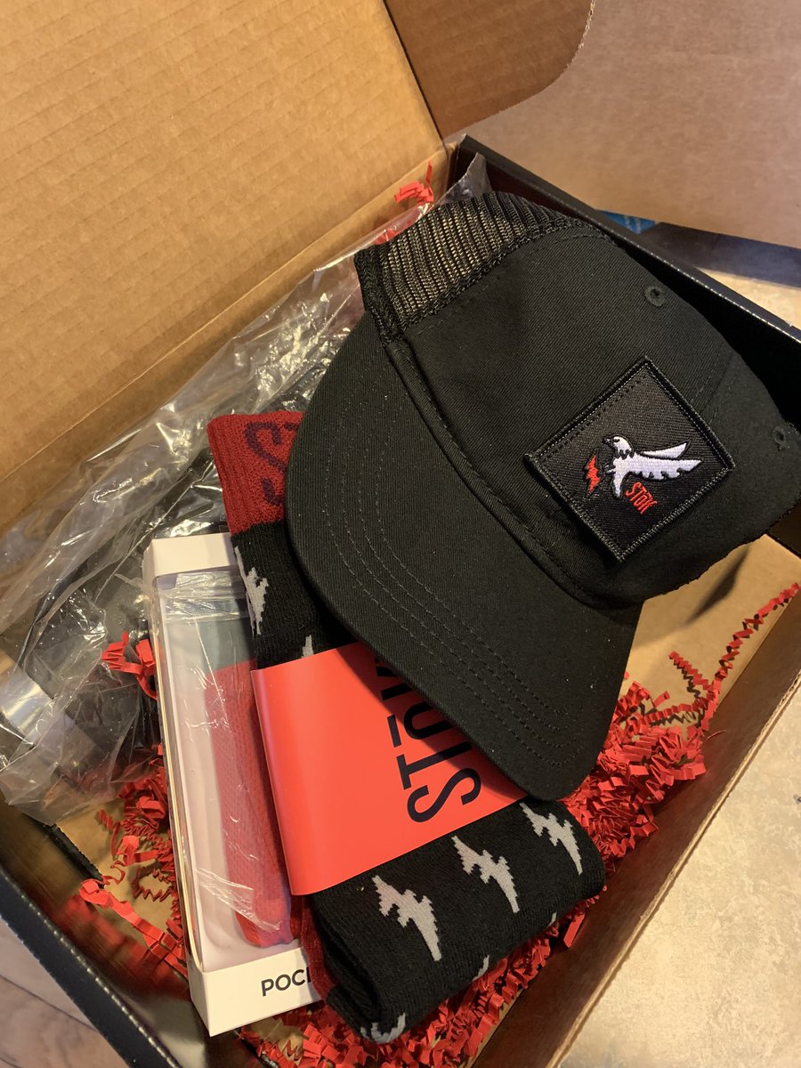 cardiganrecords's tweet photo. Well I do drink a lot of Stok Cold Brew Coffee... Thanks for the care package Stok! #stokd #gotitforfree #stokcoldbrew #stokcoffee #stokcoffeecrew #stoksquad #cardiganrecords https://t.co/vTk6s4kZxD