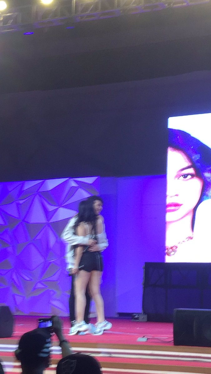 maweean's tweet image. MAPAPA SANA ALL KANA LANG TALAGA☹️💕 #ZEBBIES