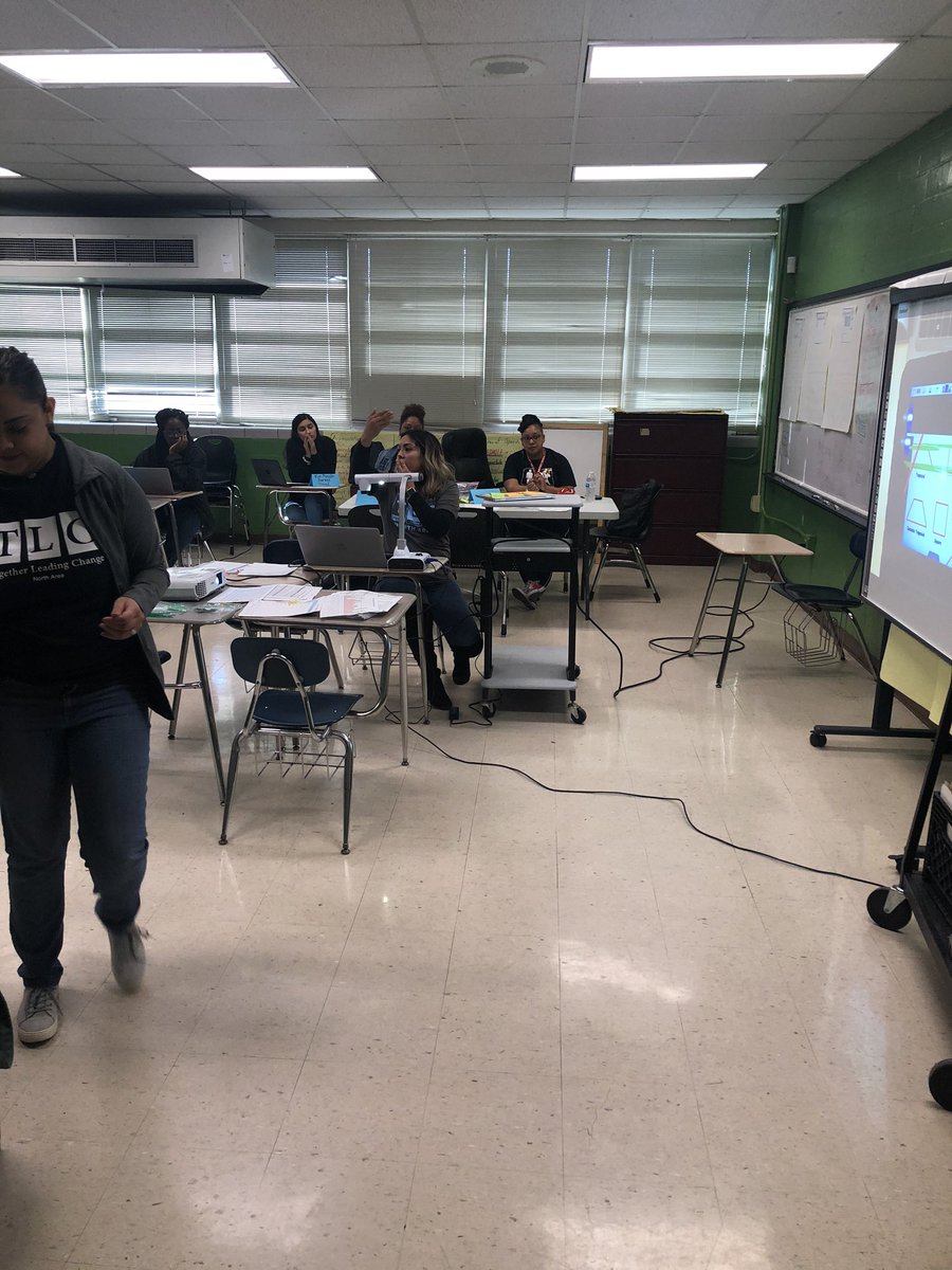 petecarter3's tweet photo. Teachers helping teachers! We are already getting set for 2020. TLC & TTM will finish 2019 with a plan in place! #MakethePlanWorkthePlan @STFullmighter @TeamHISD https://t.co/mRvNhKeWb4