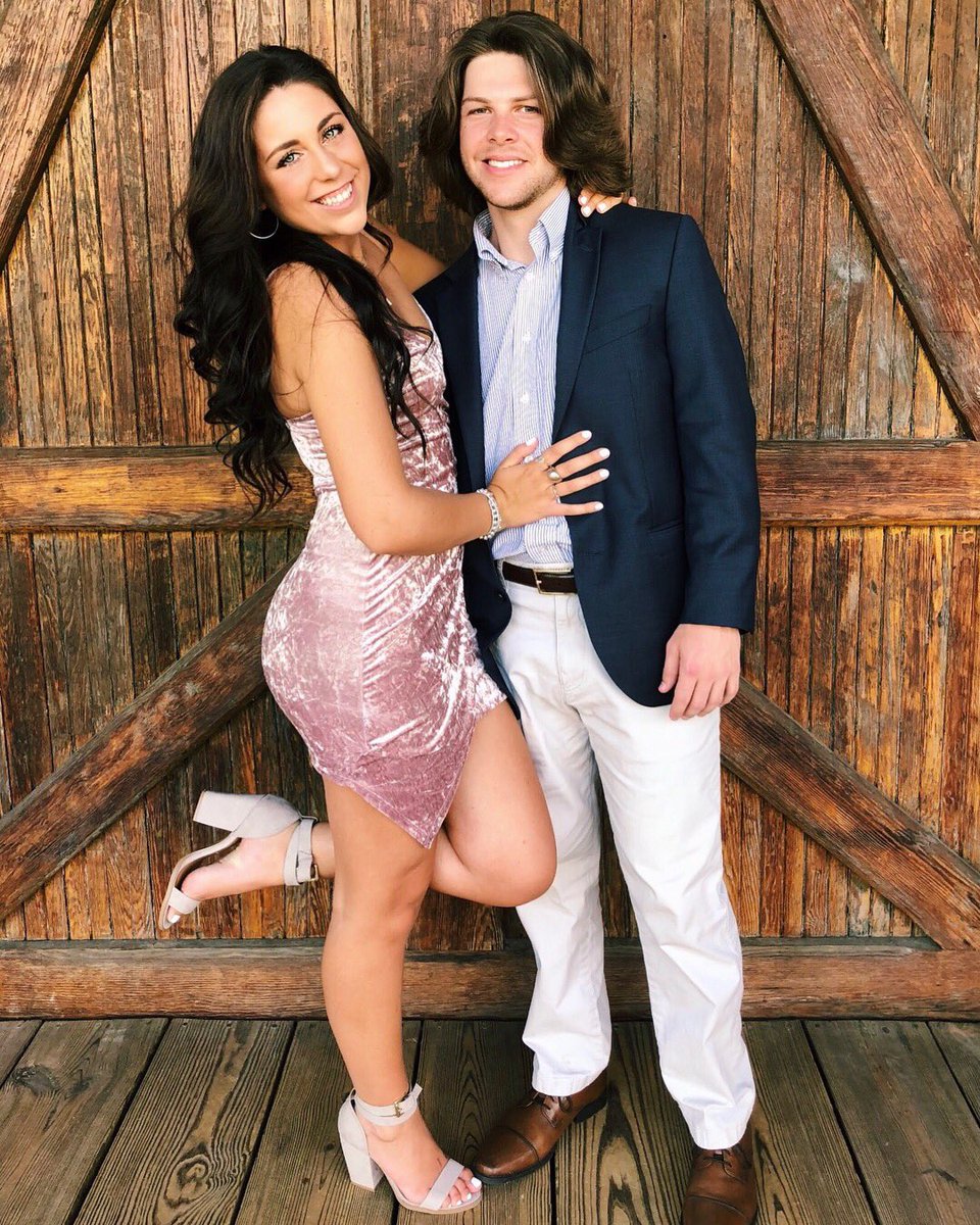 BuMatina's tweet photo. Congratulations on graduating, I’m so proud of you ❤️ ⁦@pattyice315⁩ #GCSU19 https://t.co/RgCIkAKRlJ