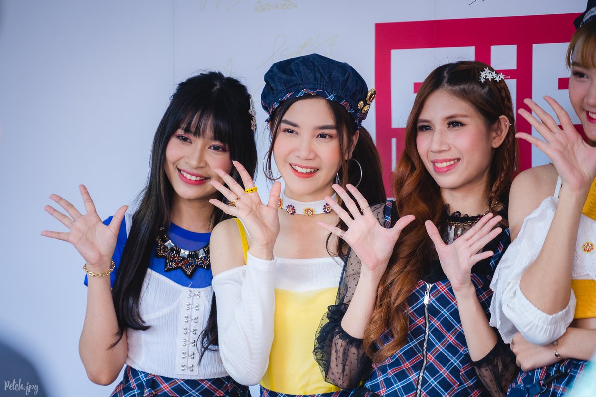 aopnormal's tweet image. ไม่จำเป็นต้องพูดอะไรเลย
ทุกครั้งที่ฉันไม่มีใคร
จะมีหนึ่งคนอยู่ตรงนี้ไม่เปลี่ยนไป~

📷 : @hyperdunkjesse 
#PetchSweat16 #Sweat16
#SiamMusicFest2019
#BangkokIdolFest2019