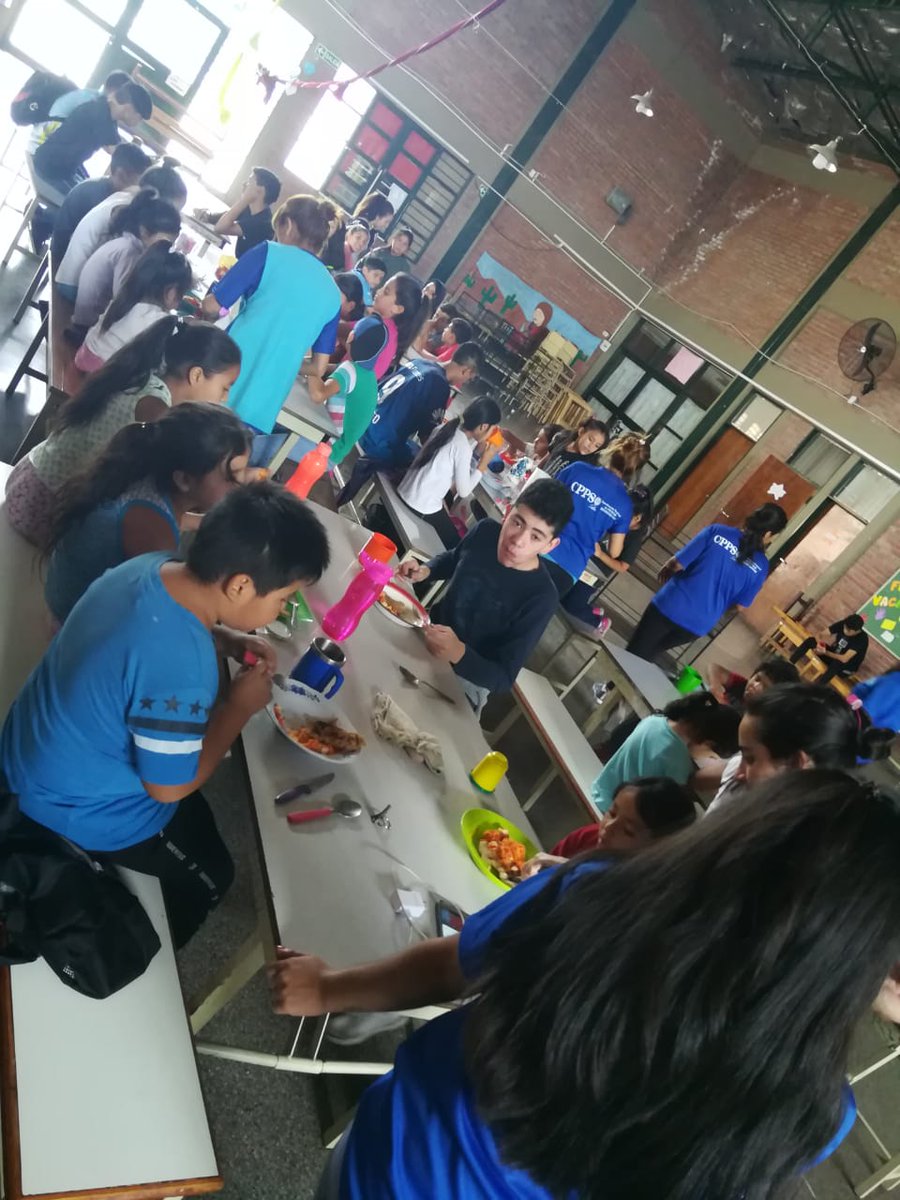 📌La alimentación saludable es aquella que nos aporta los alimentos necesarios para cubrir las necesidades nutricionales, en las diferentes etapas de la vida.
#PAS #Salta
<a href="/GustavoSaenzOK/">Gustavo Sáenz</a> <a href="/matiascanepa/">Matías Cánepa</a> <a href="/DipTorres/">Fernanda Dip Torres</a> <a href="/RobertoIRamos/">Roberto Ismael Ramos</a> <a href="/MEducacionSalta/">Ministerio de Educación de Salta</a> <a href="/MdeGobierno/">MinisteriodeGobierno</a>