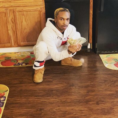 #NewProfilePic https://t.co/S0UzDipXQe<a href="/tag/newprofilepic"class="tags">#NewProfilePic</a>