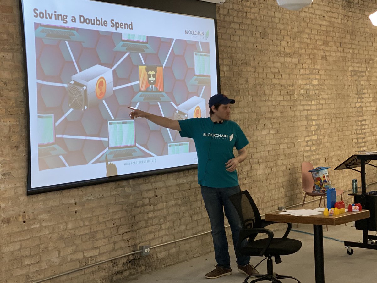 bchaininstitute's tweet photo. Saturday Morning Workshops at the offices today π¨βπ«π¨βπ«π¨βπ« #weteachblockchain https://t.co/ibCyZ7csg5