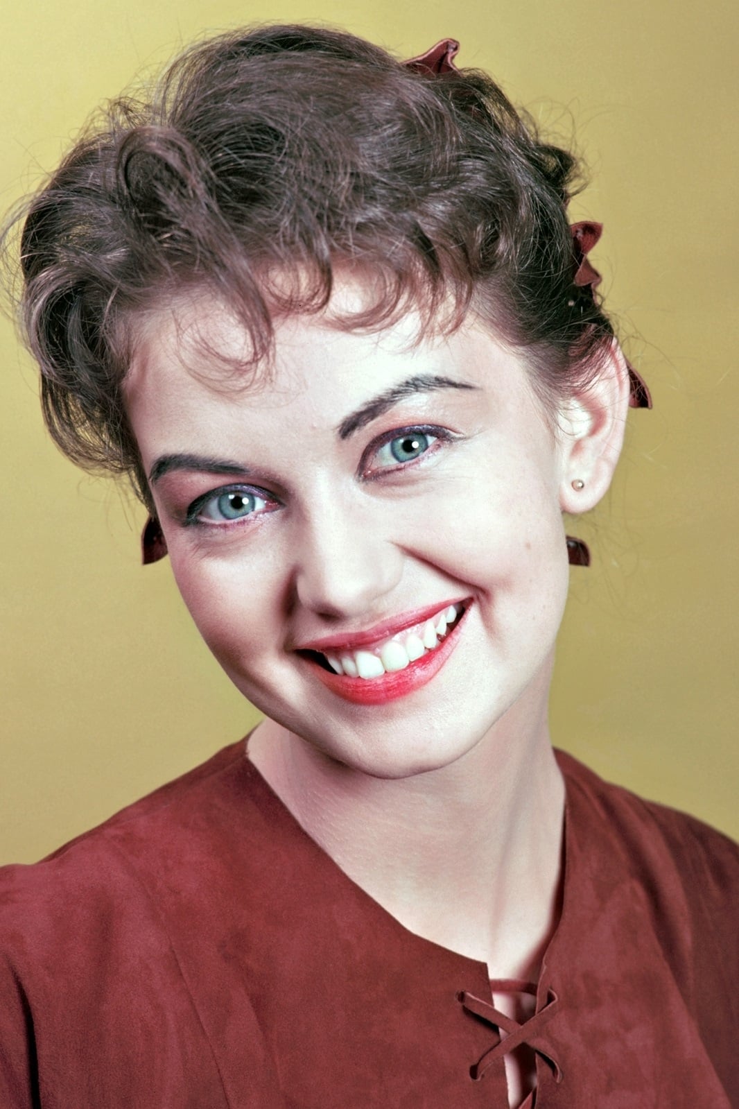 Happy birthday Janette Scott!! 