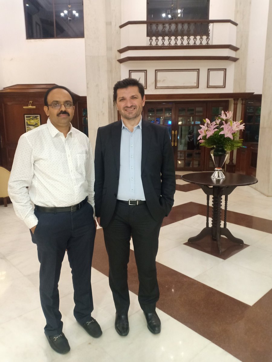 It was a great honour to meet Prof Vlado Perkovic, Dean, faculty of Medicine @UNSW and nephrologist @vladopetrovic, the man behind land mark CREDENCE trial who visited our institute @kmc_manipal, @ManipalUni MAHE, MANIPAL for international collaboration. #CKD @dharshan1981