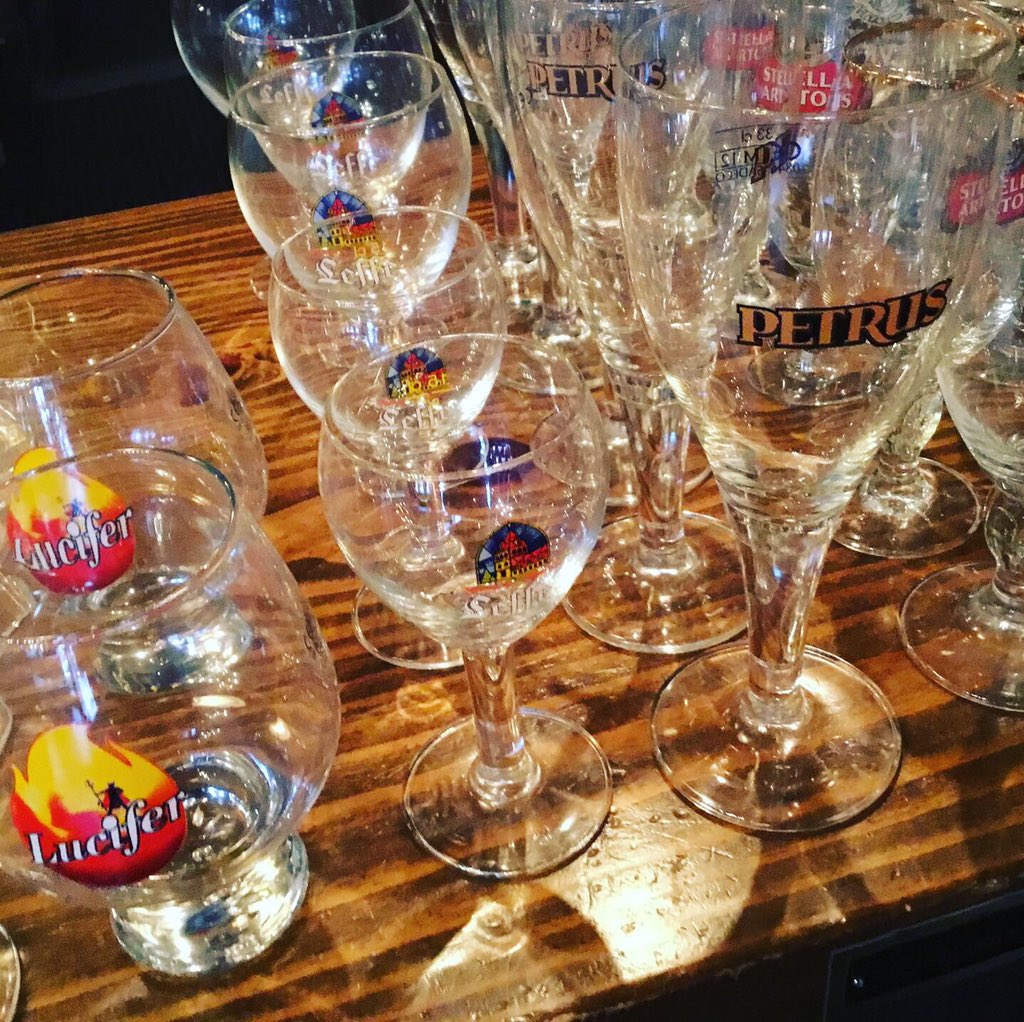 monkpubpdx's tweet photo. New glassware for You! We’ve found more exotic glasses, which we’re giving away to anyone who orders a drink.
We even found some @StillwaterAles #teku tulips!
Take them home or gift them to the #beernerd in your life.
.
.
.
#pdxglass
#pdxshopping 
#belgianbeer 
#pdxdrinks https://t.co/03bv7vAYEa