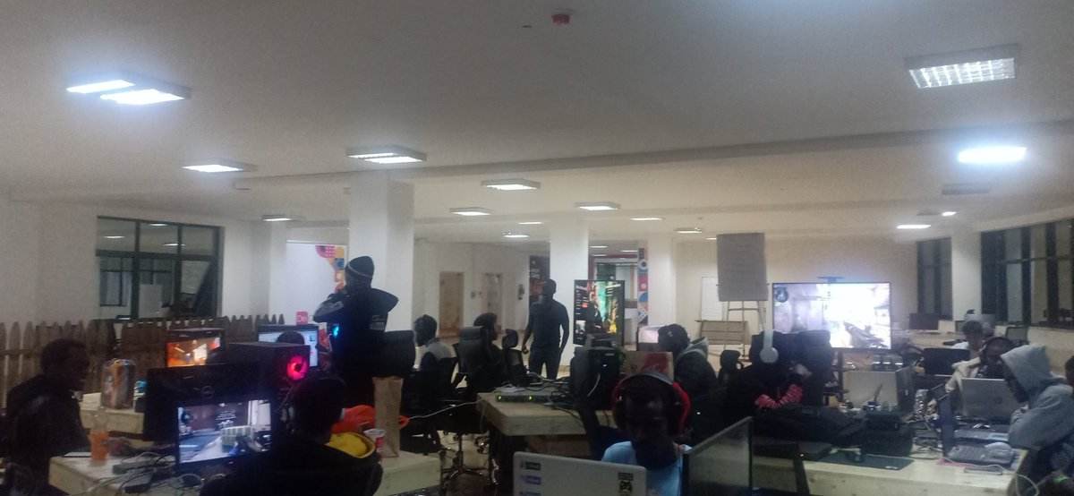 TrevorMalinda's tweet photo. #254GAMERS LAN Party!! #gamingNight Sponsored by @Decoded_Africa @TechMusau @GrahamIngokho #ProgrammersAfrica @Africastalking https://t.co/D70FDJIJB1
