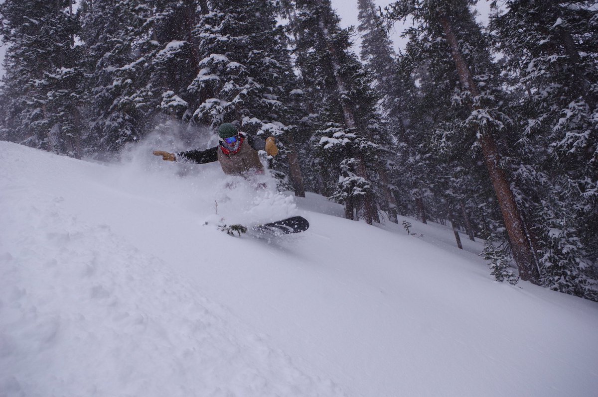 ColoradoSkiUSA's tweet photo. Itโs just TOO GOOD out there this weekend.
This is what Colorado is all about!
@LovelandSkiArea
@Arapahoe_Basin
#Powder #PowderDays #SoMuchSnow #SnowWorries #AMountainForEvery #ColoradoIsOpen #SkiCountry #AMountainForEveryone https://t.co/mDYIcS12Zc