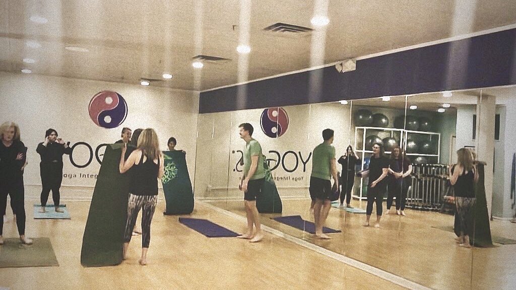 TheJohnRivers's tweet photo. Super fun @LEAP_Spark photo shoot with @YogaEducation today! // #yogaintegratedscience #yis #yogais #leapgroup #leapspark #laureneirk #louisville #yoga #yogaiswellnesscenter // https://t.co/CqWZuKU706