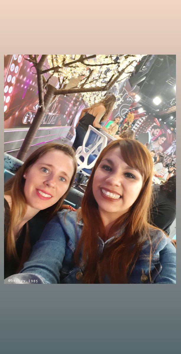 flor_ibarra09's tweet photo. #ViernesdeShowMatch #SegundaSemi #feliiiz https://t.co/MS9ylN6LK7