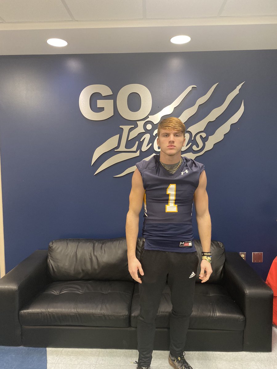 austinR8484's tweet photo. Blessed to receive an offer from Mount St. Joeseph University❗️ Thank you @CoachHopperton and the rest of @MSJ_FB staff for believing me. https://t.co/ARjuRn0kWD