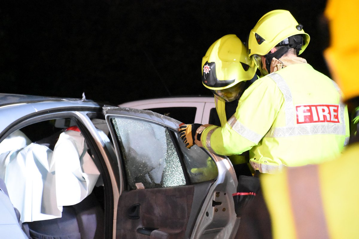 Firesnapper999's tweet photo. #SomewhereTonight #CommunityFirefighters will fight to save the life of a stranger because of the actions of a selfish #DrunkDriver / #DruggedDriver #DontDrinkAndDrive  #Fatal4 *trng pics https://t.co/2siJBL3Uyx