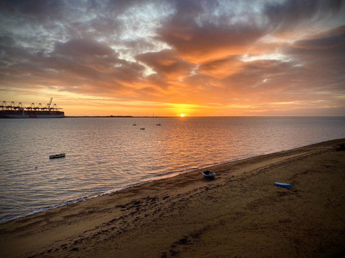 rascalmaster's tweet photo. #ProactivePilotTraining at @harwichhaven in god’s own country 👍 https://t.co/xJz4W2MOUS