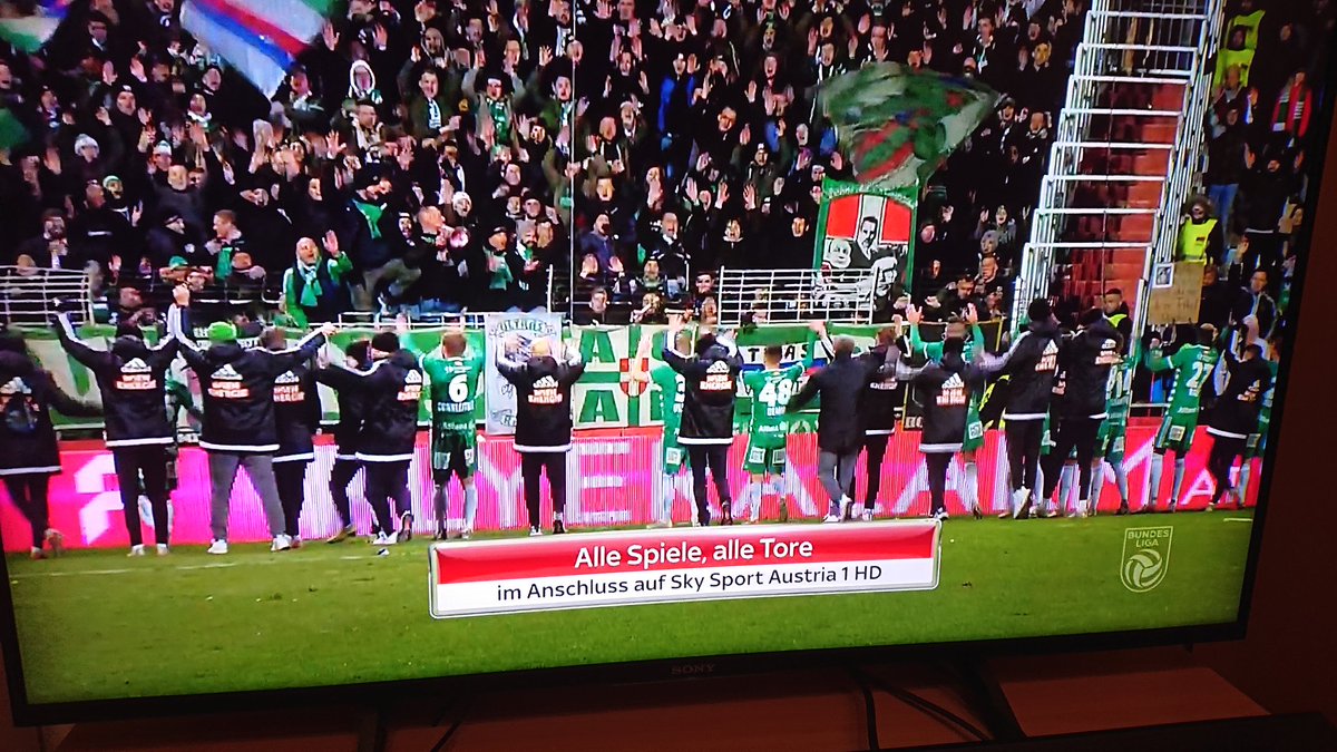 _Mike_236_'s tweet image. SIEG! 

#SCR2019 #skrapid #ラピード・ウィーン #北川航也 #清水エスパルス #spulse