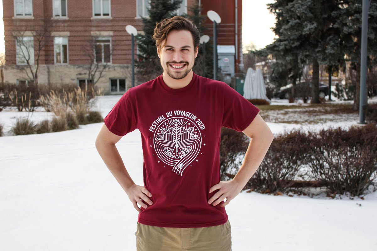 FDVoyageur's tweet photo. T-shirt et hoodie 2020 maintenant disponible sur notre boutique en ligne. Quantité très limité. Design par artiste local Jordan Stanger, fait au Canada, sérigraphie par @floodwayprintco. #FDV50 #marchandise #cadeaudenoel https://t.co/Xrr6sfa42M https://t.co/jkCmuiceWC