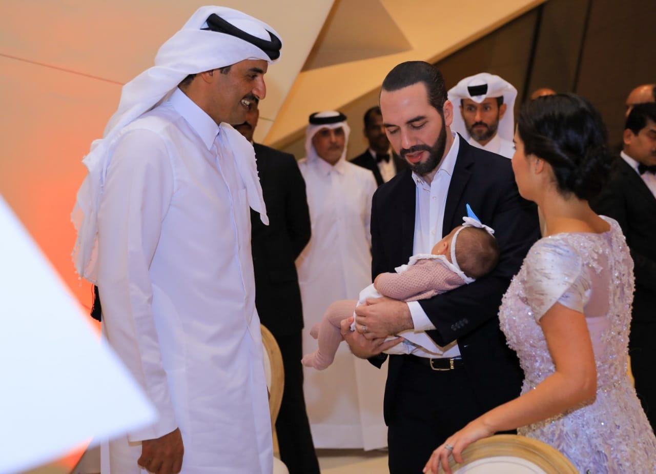 Canal 10 Giraenasia El Presidente Nayibbukele La Primera Dama Gabriela De Bukele Y Layla Fueron Invitados Por El Emir Tamimbinhamad A Una Cena Que Ofrece El Dohaforum Donde Participan Canal 10 Giraenasia El Presidente Nayibbukele La Primera Dama Gabriela De Bukele Y Layla Fueron Invitados Por El Emir Tamimbinhamad A Una Cena Que Ofrece El Dohaforum Donde Participan