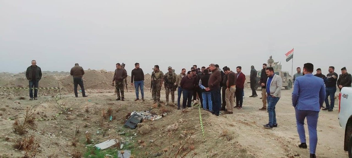 IWDCiraq's tweet photo. العثور على مقبرة جماعية جديدة في (قرية الفياض) في قضاء الفلوجة غرب بغداد، وآثار لوجود مقبرة ثالثة؛ لضحايا ��غيبين ومغدورين على أيدي الميليشيات. 
#انتهاكات_حقوق_الانسان https://t.co/PbHDcFaeKv