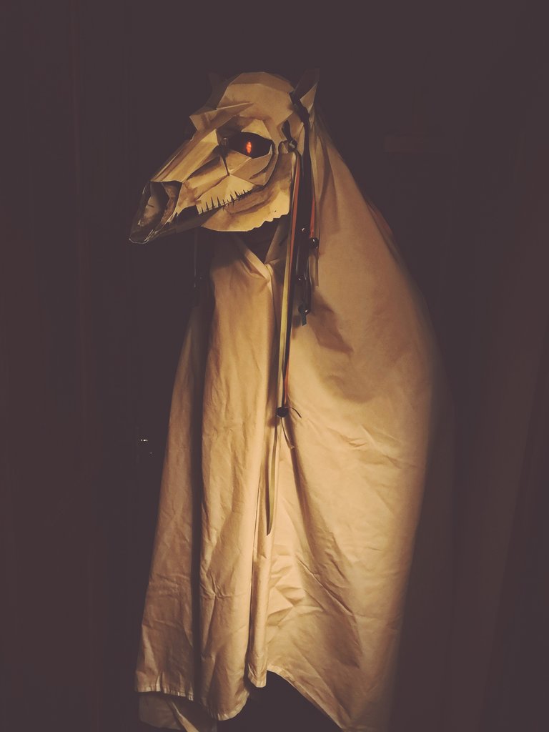 Brilliant to see the #marilwyd at @StFagans_Museum today - I'm a bit obsessed with the Mari Lwyd & had a go at making my own costume, what do you reckon? (no horses harmed - my skull is cardboard, ta @Wintercroft!) However I have no use for it apart from scaring the kids...