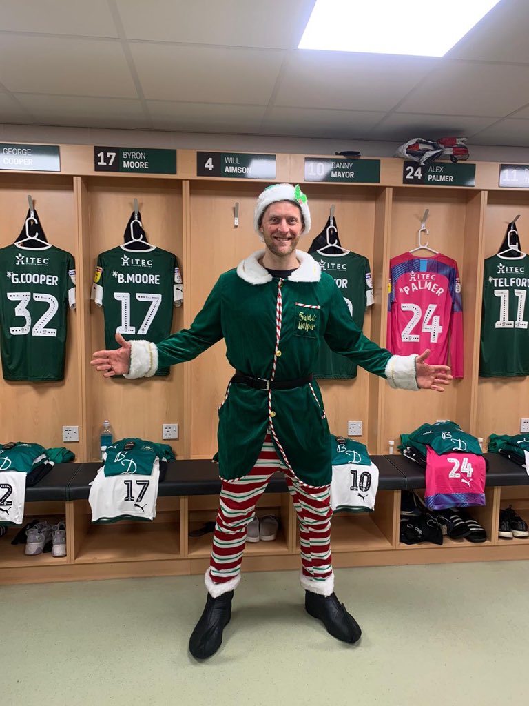 tcestateagents's tweet photo. @Only1Argyle @HeraldPAFC @PAFCCommunityTr at the game today? Did you see @paulshannonpt? He’s dressed like this for a week to raise money and no one donated today please help https://t.co/Hj5ZYSebHf #plymouth #pafc #football #argylefootball https://t.co/GrxnlRCRrj