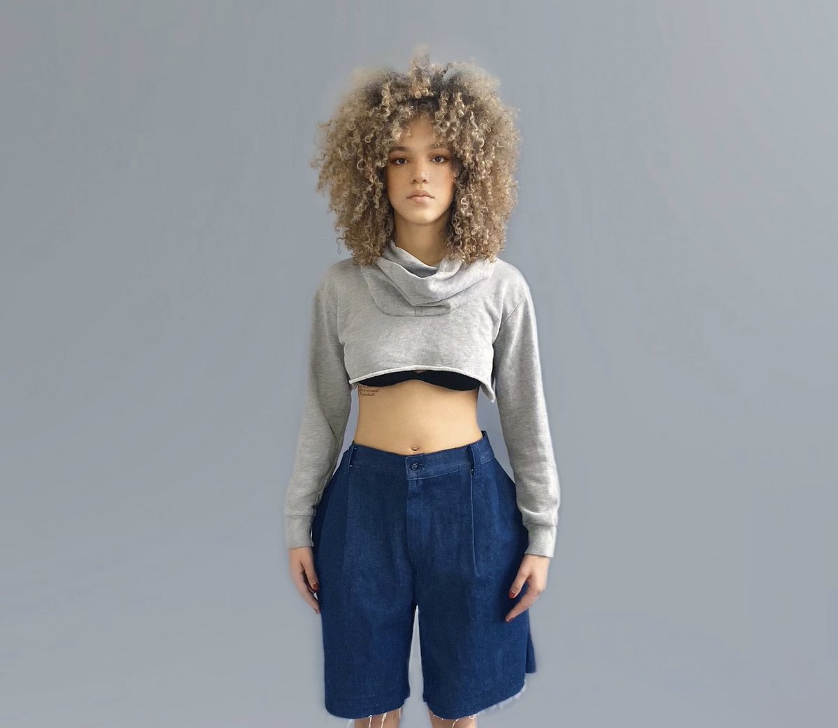 TasheemaFelder's tweet photo. D1: Long Dark Denim Shorts with frayed hem. Slightly curved at the hips adding volume to a classic cut. Cool &amp; cozy enough to wear on the weekends and just the right length for the office paired with your favorite blazer. https://t.co/ZBATBKBHEl https://t.co/6r3Ngmf84Z