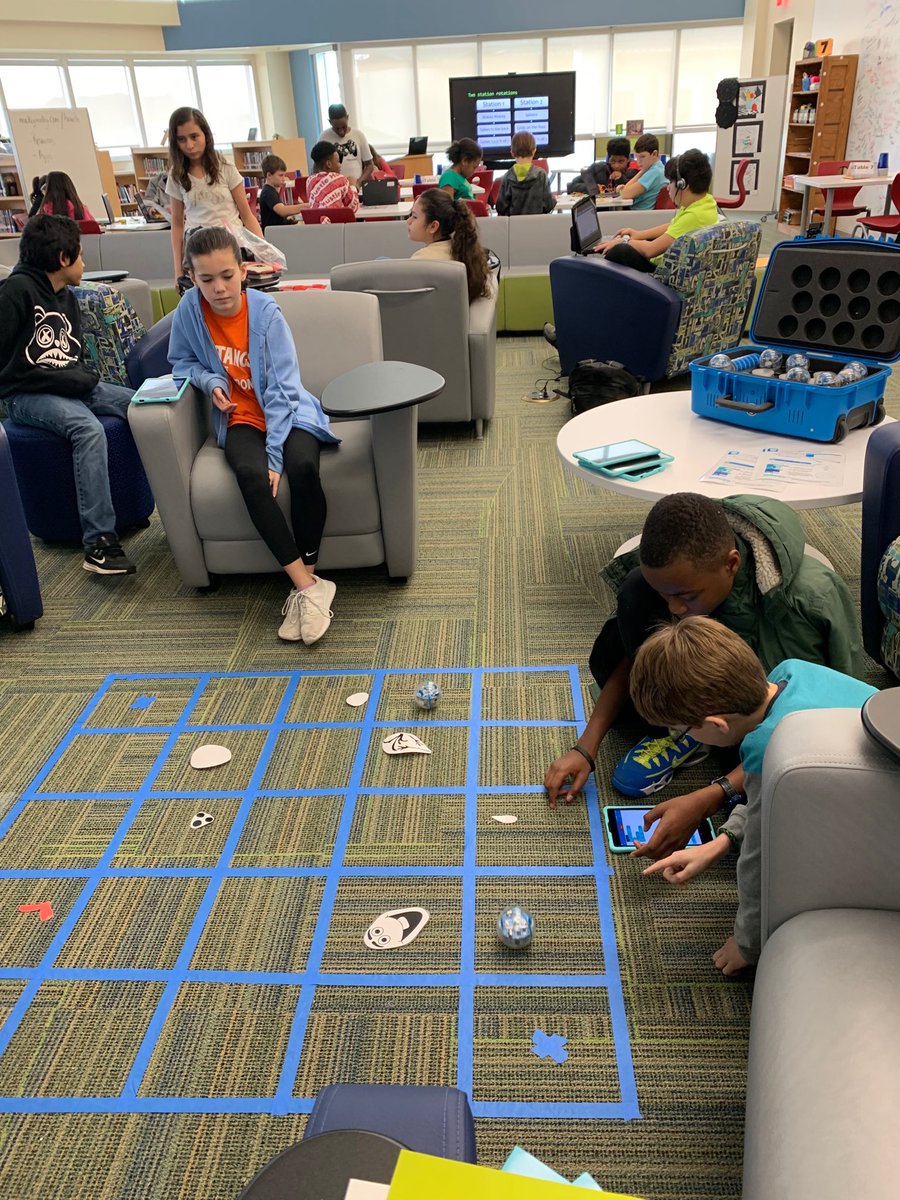 patrice4books's tweet image. I would say our week of #HourofCode2019 was a huge success @JBMS_WJCC. Thank you VAASL’s own @carolynvibbert for the snowman grid. It was a blast.