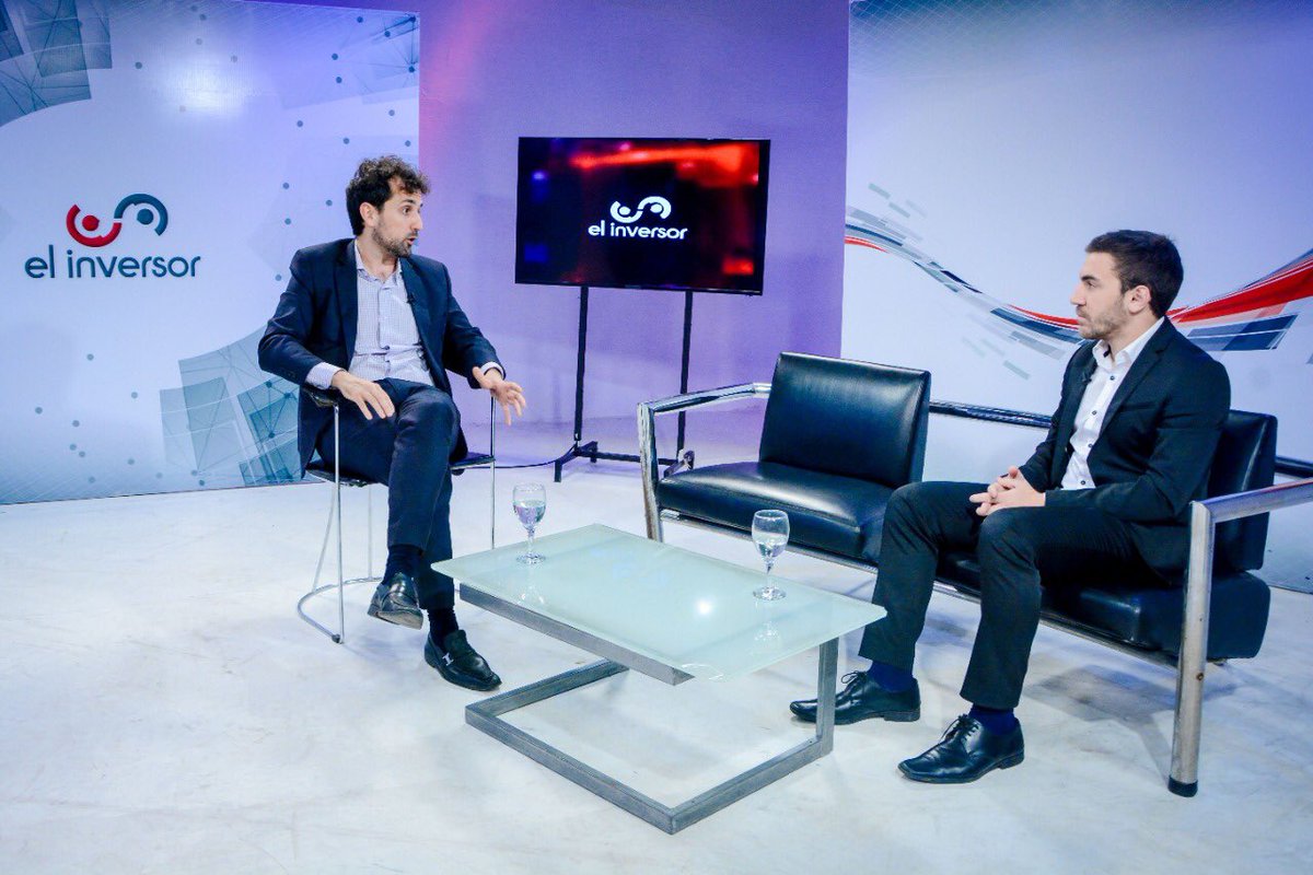 EquipoBulat's tweet photo. Mirá #ElInversor de hoy “El motor industrial” con @diegocoatz, Economista Jefe de la Unión Industrial Argentina

Link https://t.co/blg0vTHhVI

Conducción: @Santiagobulat @ClaudioZucho
@agrotipsoficial: @darioguardado79
Producción: @gdgonzalez @yamicoceres @lubulat @otroenfoque_tw https://t.co/PFz8PypuOf