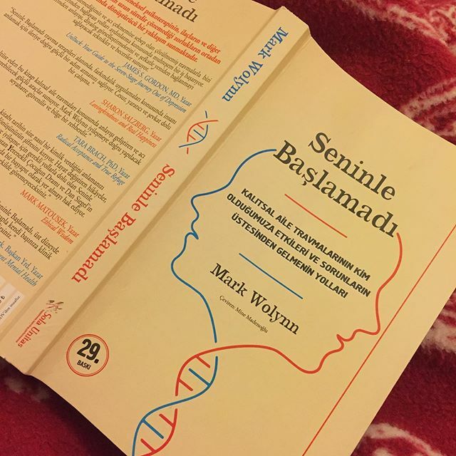 Hafta sonunun en güzel yanı başladığın kitabı bitirebilme imkanı☘️#book#bookstagram #booklover #bookphotography #books #bookshelf #like#likeit# happyweekend #reading #read #best#bestoftheday ift.tt/2YNkTCB