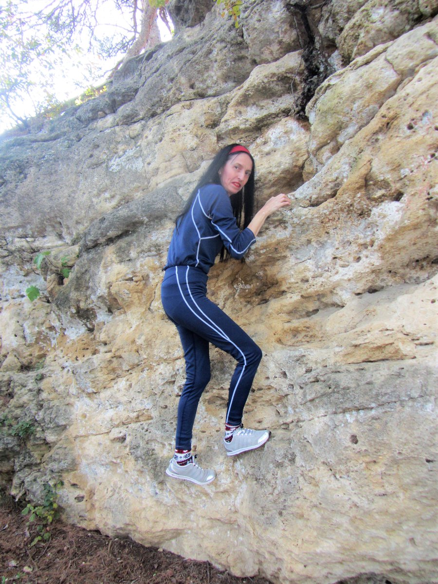 ThCityandBeauty's tweet image. Coucou il faut bien que je teste en condition mon nouvel ensemble @Damart_Sport  avant de partir en Laponie, non ?😍🦌
#damart #damartsport #thermolactyl #easybody #innovation #sport #sportwear #froidmoijamais