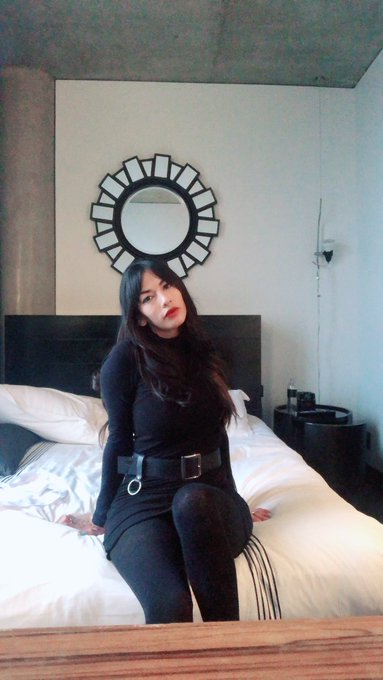 Watch Sabina Magic NYC 🪽🕊️☁️🪩's leaked NSFW photo on TwXstars